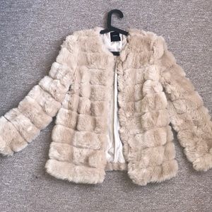 Faux fur coat (FINAL PRICE)